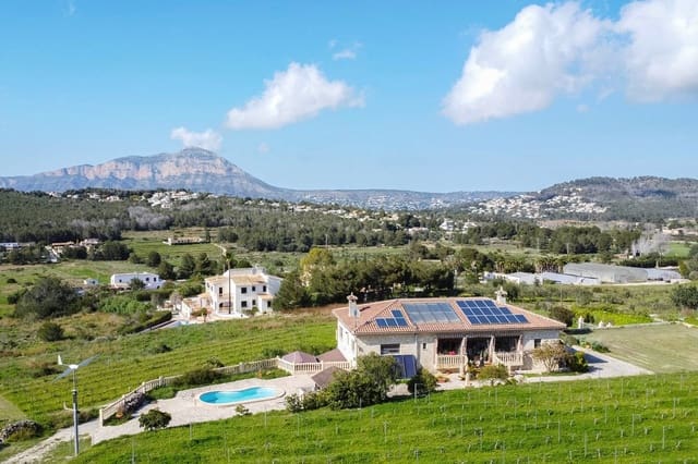 4 soveværelse Villa til salg i Benitachell / Benitatxell med swimmingpool garage - € 1.240.000 (Ref: 9571902)