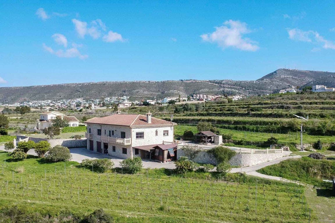 4 soverom Villa til salgs i Benitachell / Benitatxell med svømmebasseng garasje - € 1 240 000 (Ref: 9571902)