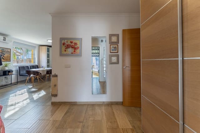 4 sypialnia Willa na sprzedaż w Dénia z basenem garażem - 659 000 € (Ref: 9571903)