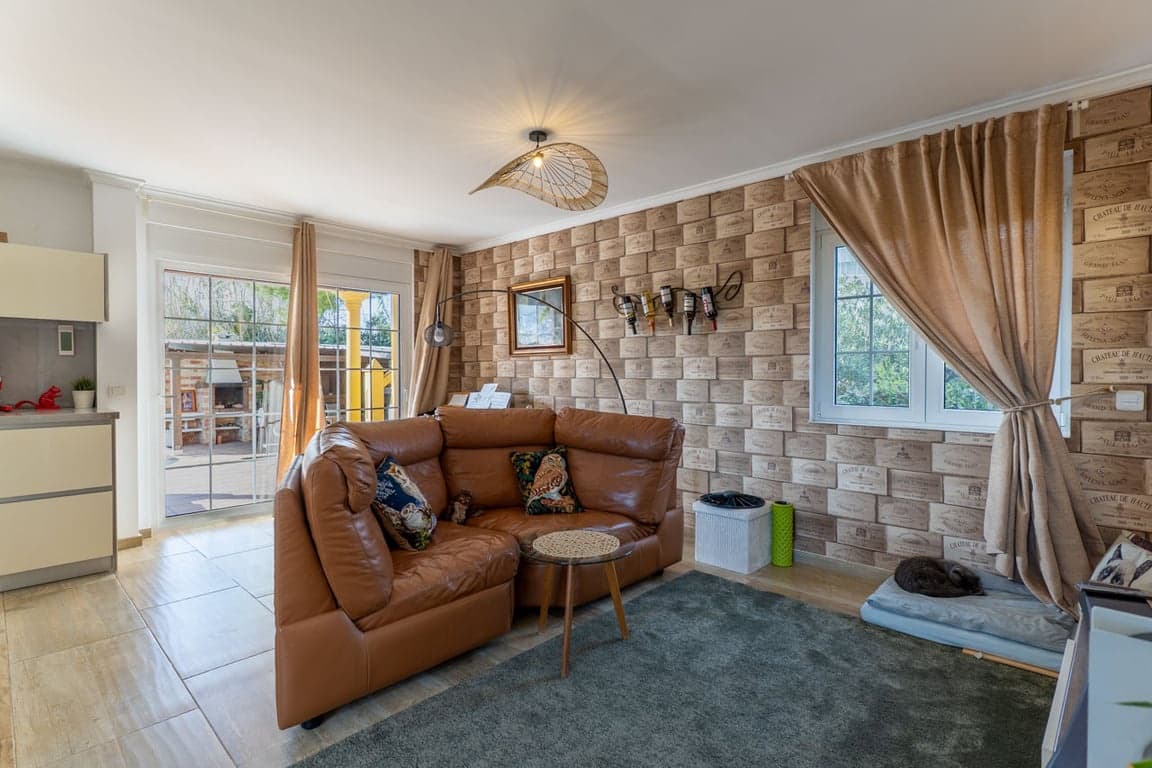 Chalet de 4 habitaciones en Dénia en venta con piscina garaje - 659.000 € (Ref: 9571903)