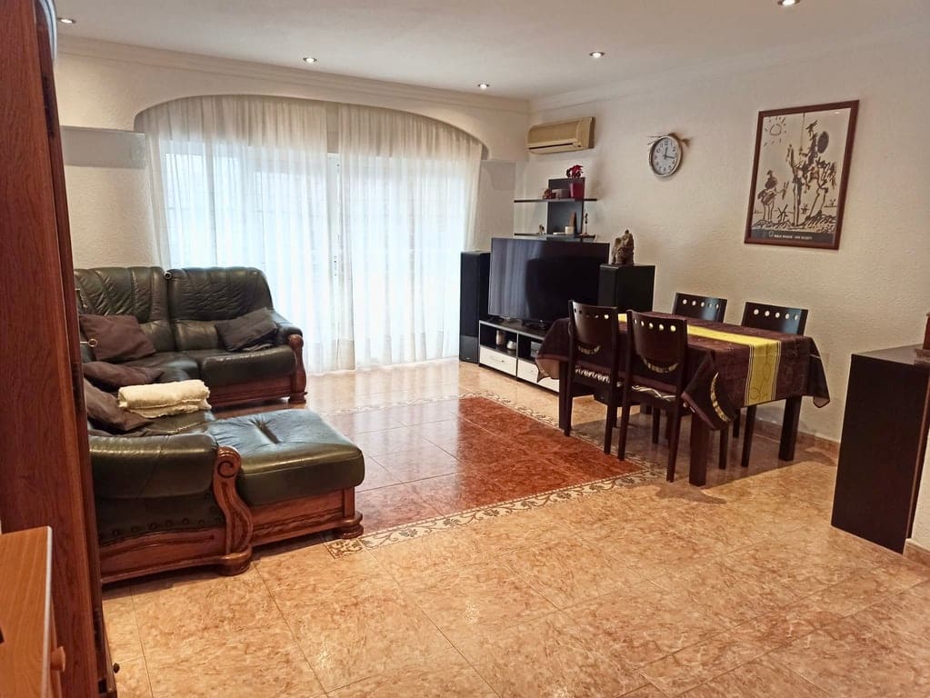 Apartamento de 3 habitaciones en Javea / Xàbia en venta - 345.000 € (Ref: 9618646)