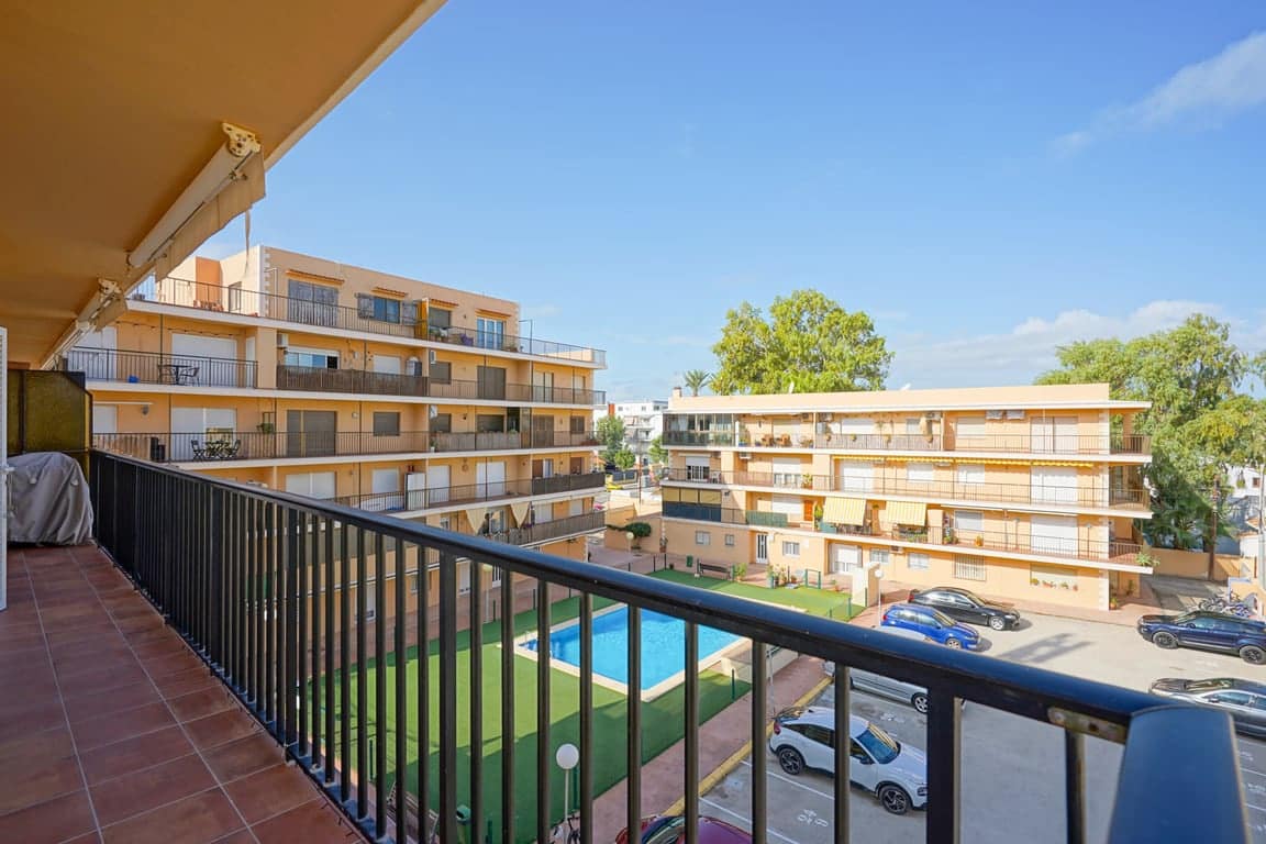 2 soverom Leilighet til salgs i Denia med svømmebasseng garasje - € 249 000 (Ref: 9953344)