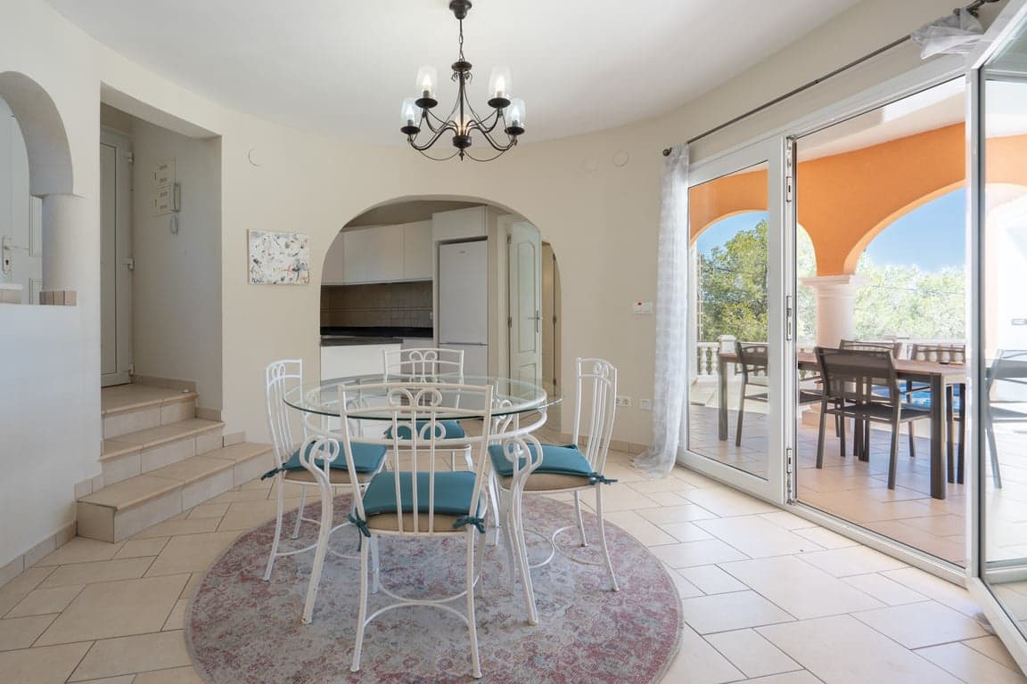 Chalet de 3 habitaciones en Javea / Xàbia en venta con piscina garaje - 625.000 € (Ref: 9953414)