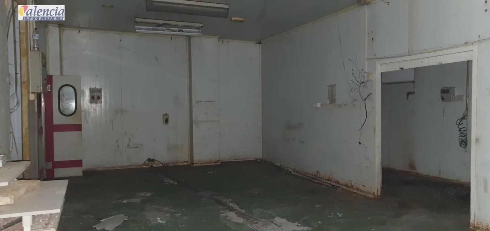 Commercial for sale in Massanassa - € 161,000 (Ref: 10007622)