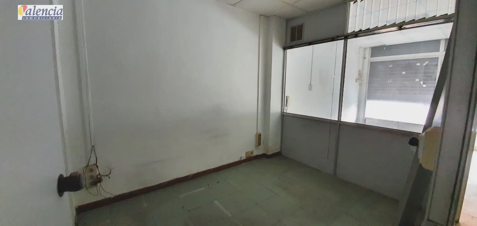 Commercial for sale in Massanassa - € 161,000 (Ref: 10007622)