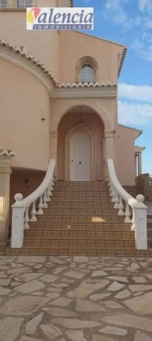 5 sovrum Villa till salu i Chiva - 770 000 € (Ref: 10007624)
