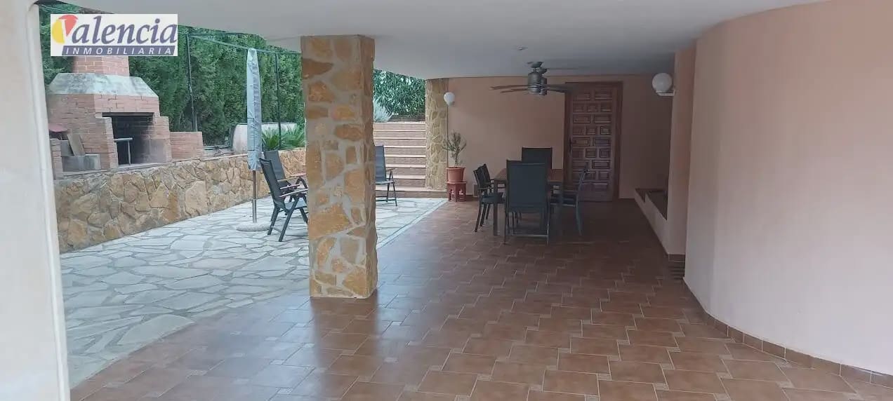 5 sovrum Villa till salu i Chiva - 770 000 € (Ref: 10007624)