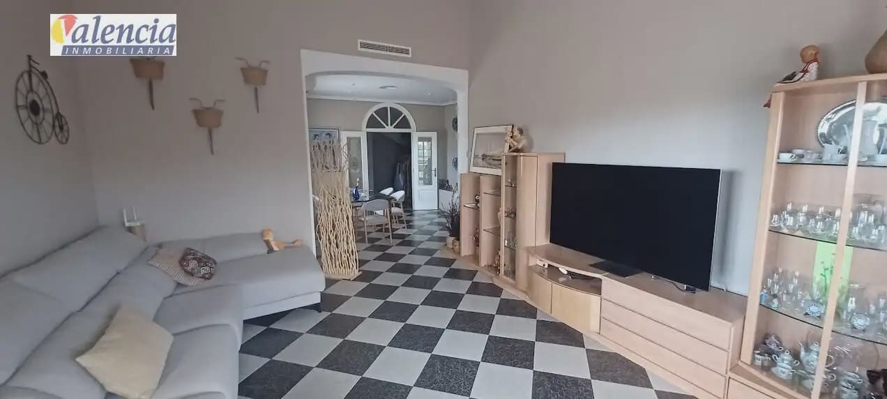 5 sovrum Villa till salu i Chiva - 770 000 € (Ref: 10007624)