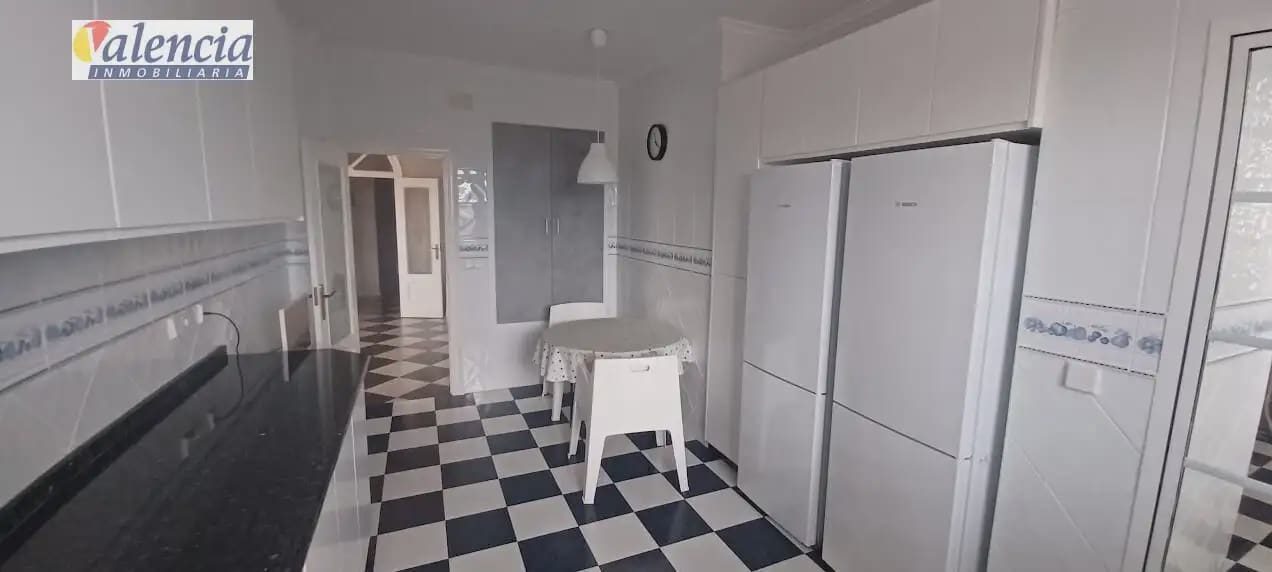5 sovrum Villa till salu i Chiva - 770 000 € (Ref: 10007624)