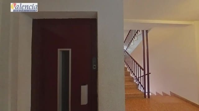 4 bedroom Flat for sale in Santa Rita, Paterna - € 182,000 (Ref: 10007628)