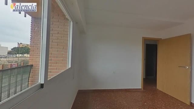4 bedroom Flat for sale in Santa Rita, Paterna - € 182,000 (Ref: 10007628)