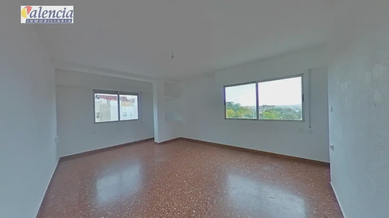 4 sovrum Lägenhet till salu i Paterna - 182 000 € (Ref: 10007628)