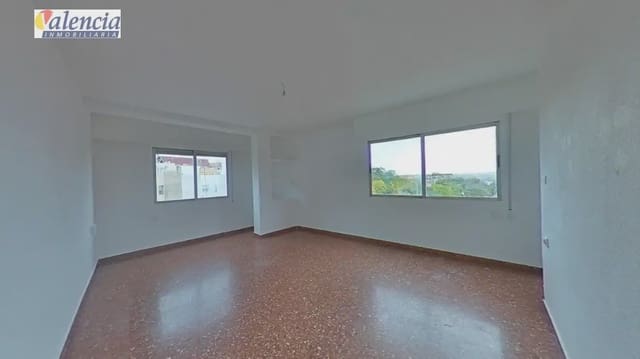 4 bedroom Flat for sale in Santa Rita, Paterna - € 182,000 (Ref: 10007628)