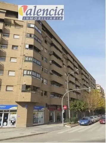 Piso de 3 habitaciones en Vara de Quart, València ciudad en venta - 320.000 € (Ref: 10007631)
