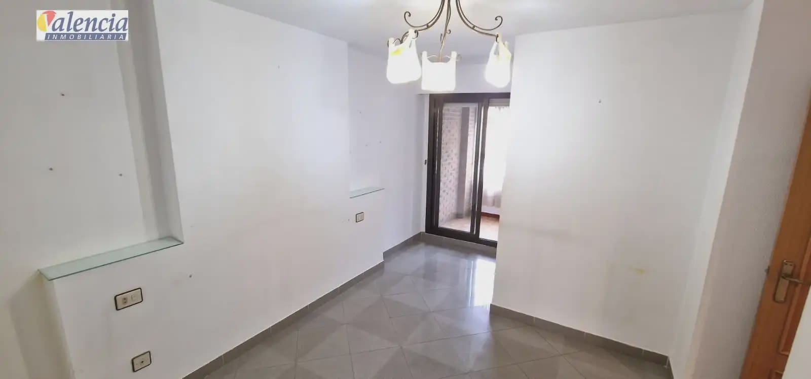 Piso de 3 habitaciones en València ciudad en venta - 320.000 € (Ref: 10007631)