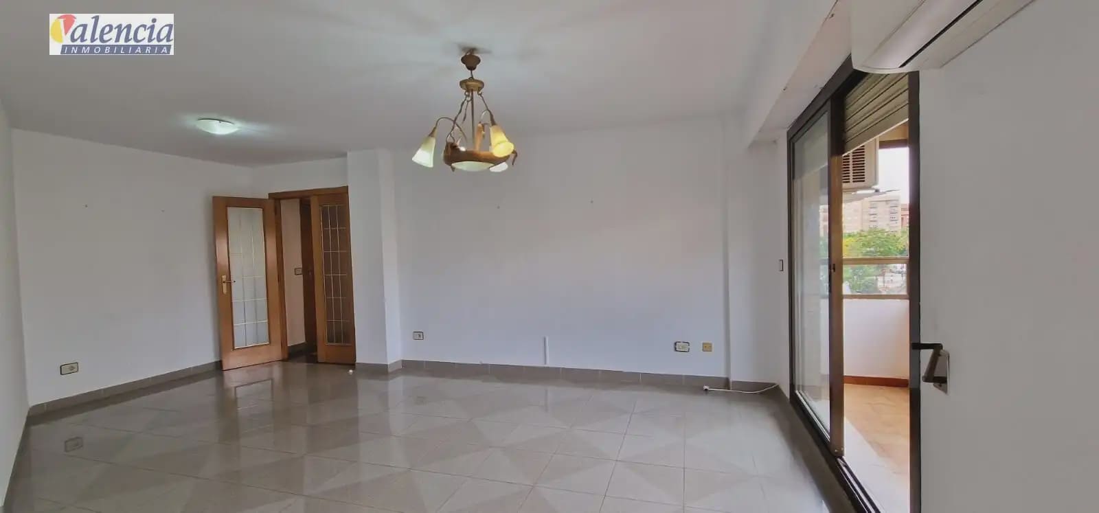 Piso de 3 habitaciones en València ciudad en venta - 320.000 € (Ref: 10007631)