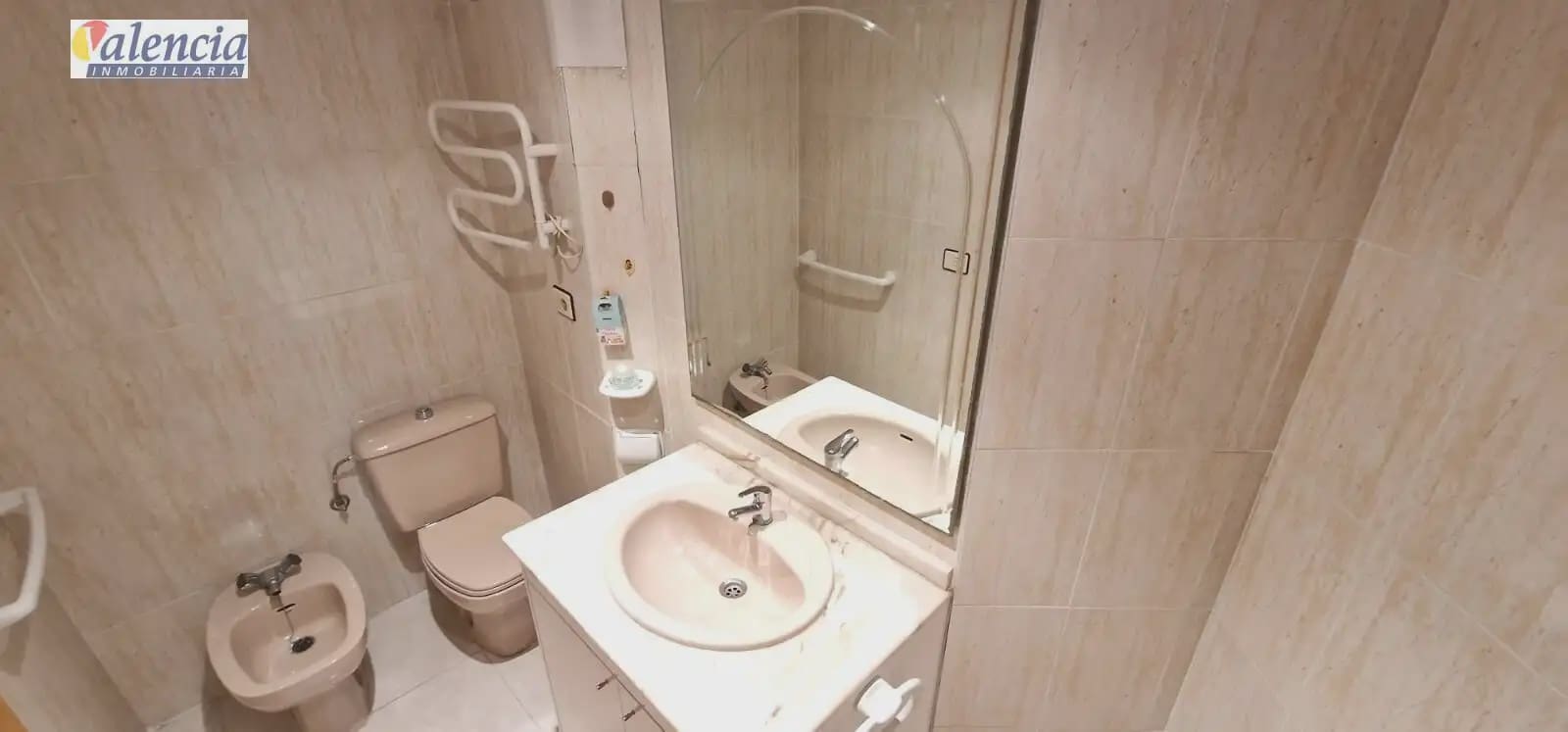 Piso de 3 habitaciones en València ciudad en venta - 320.000 € (Ref: 10007631)
