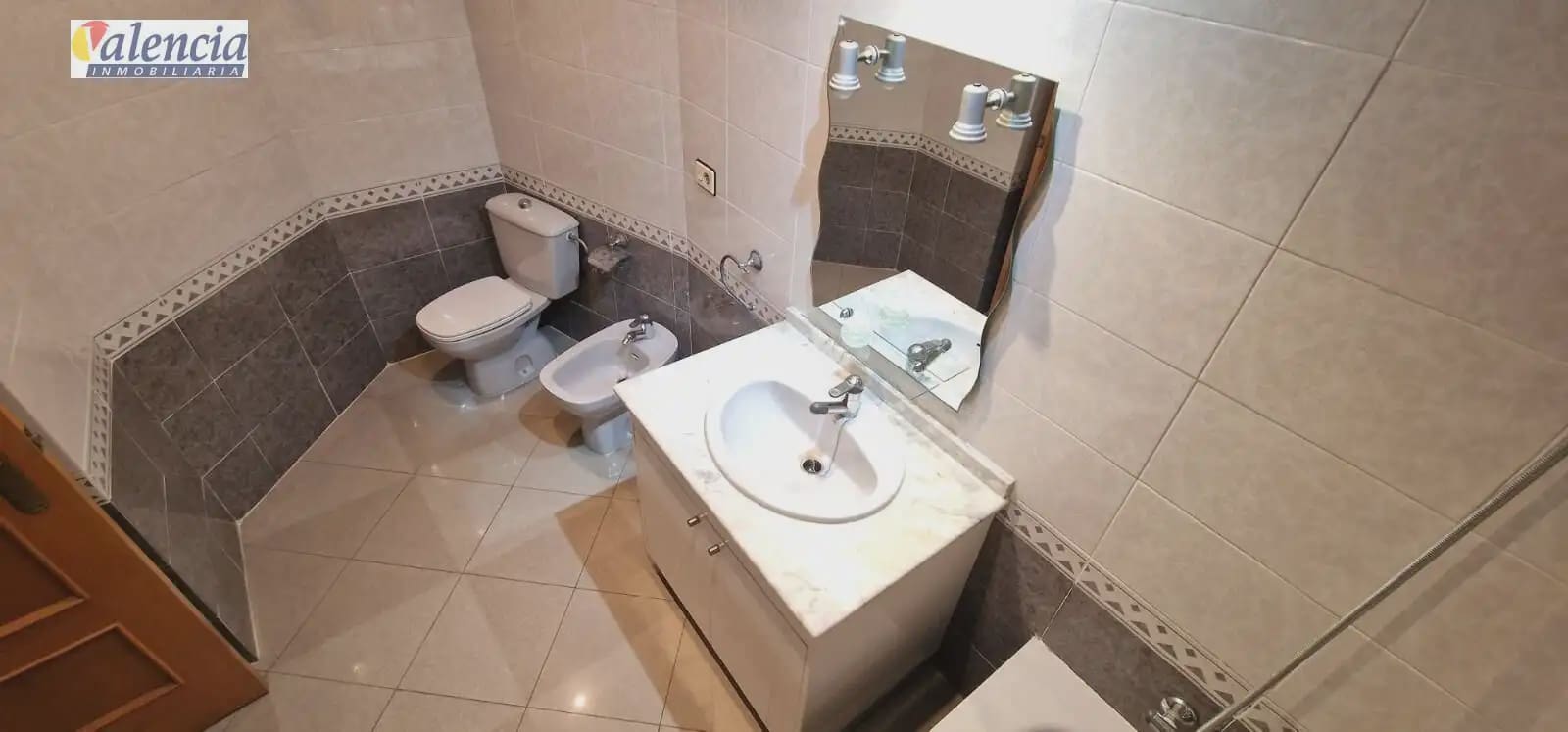 Piso de 3 habitaciones en València ciudad en venta - 320.000 € (Ref: 10007631)