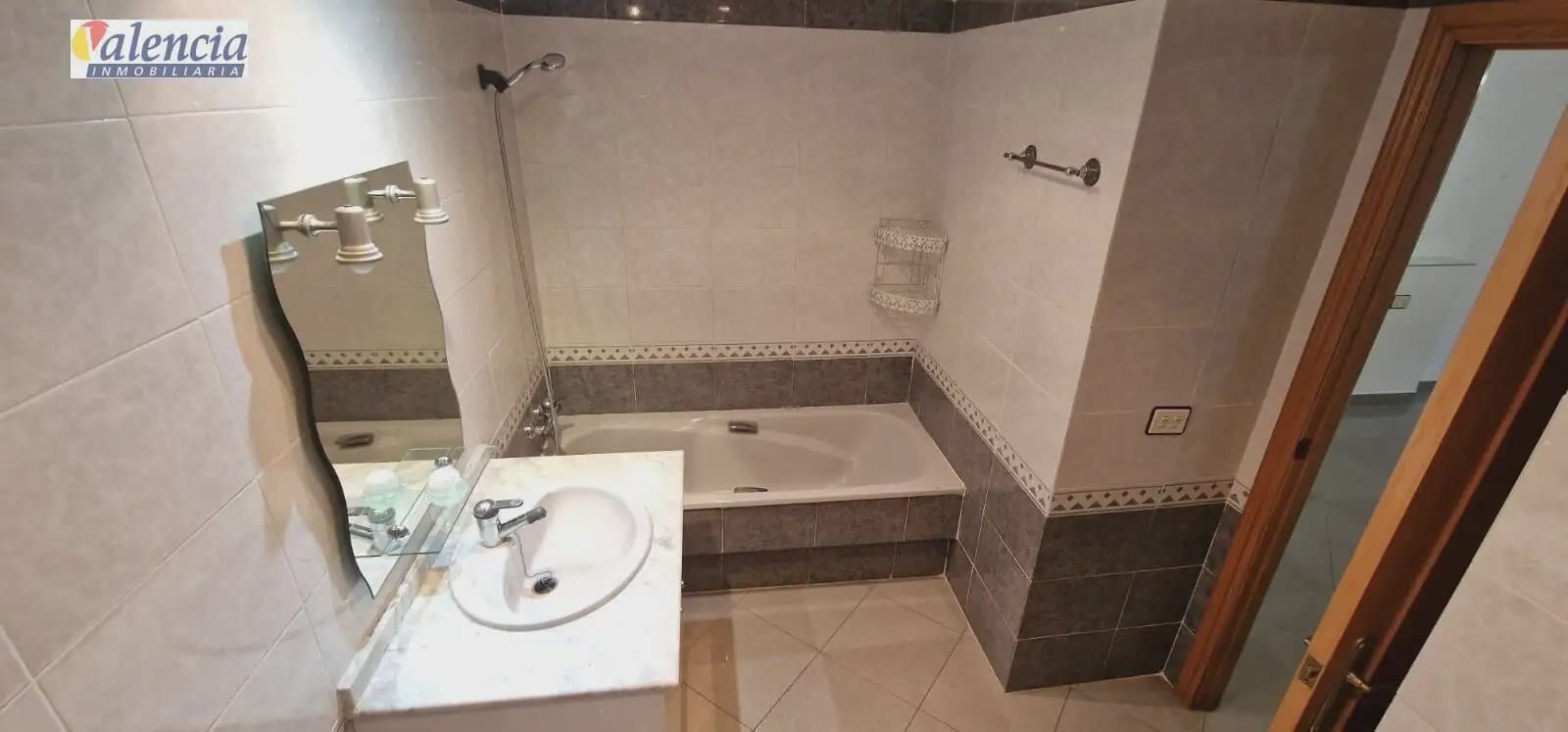 Piso de 3 habitaciones en València ciudad en venta - 320.000 € (Ref: 10007631)