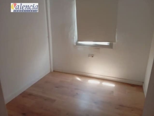4 bedroom Flat for sale in Centro Ciudad, Paterna - € 195,000 (Ref: 10007632)