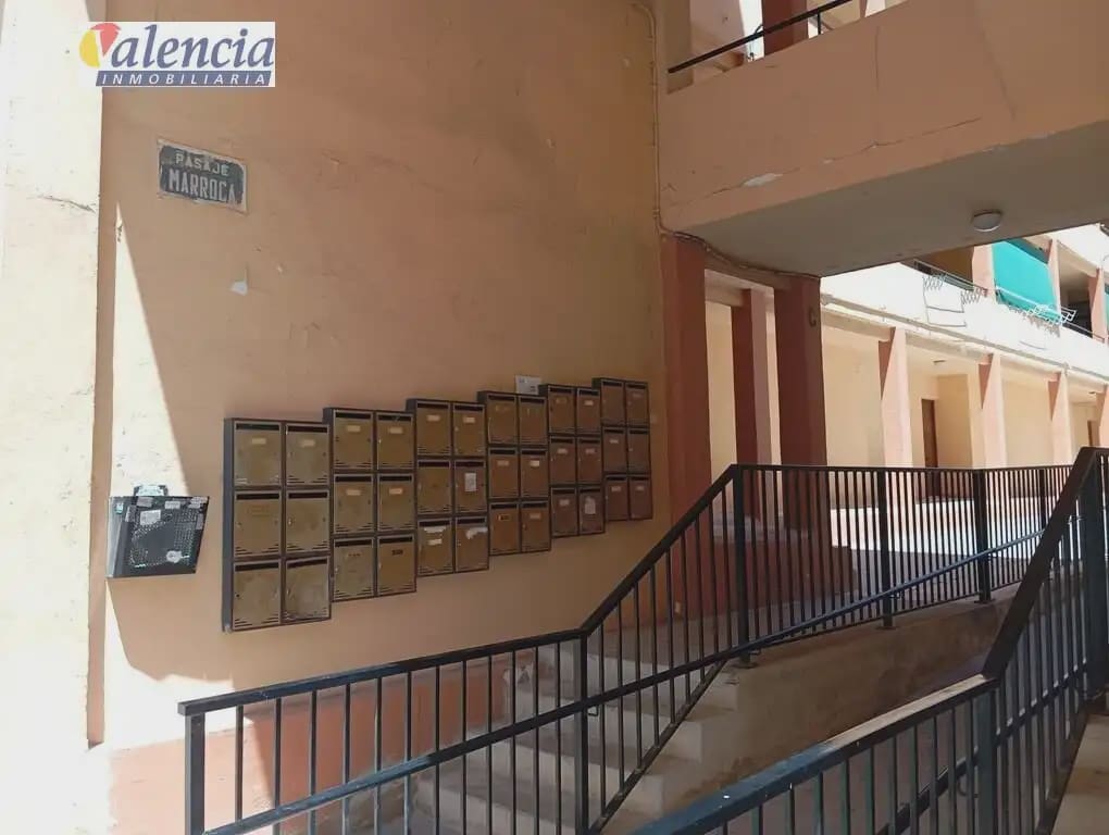 4 Zimmer Wohnung zu verkaufen in Paterna - 195.000 € (Ref: 10007632)