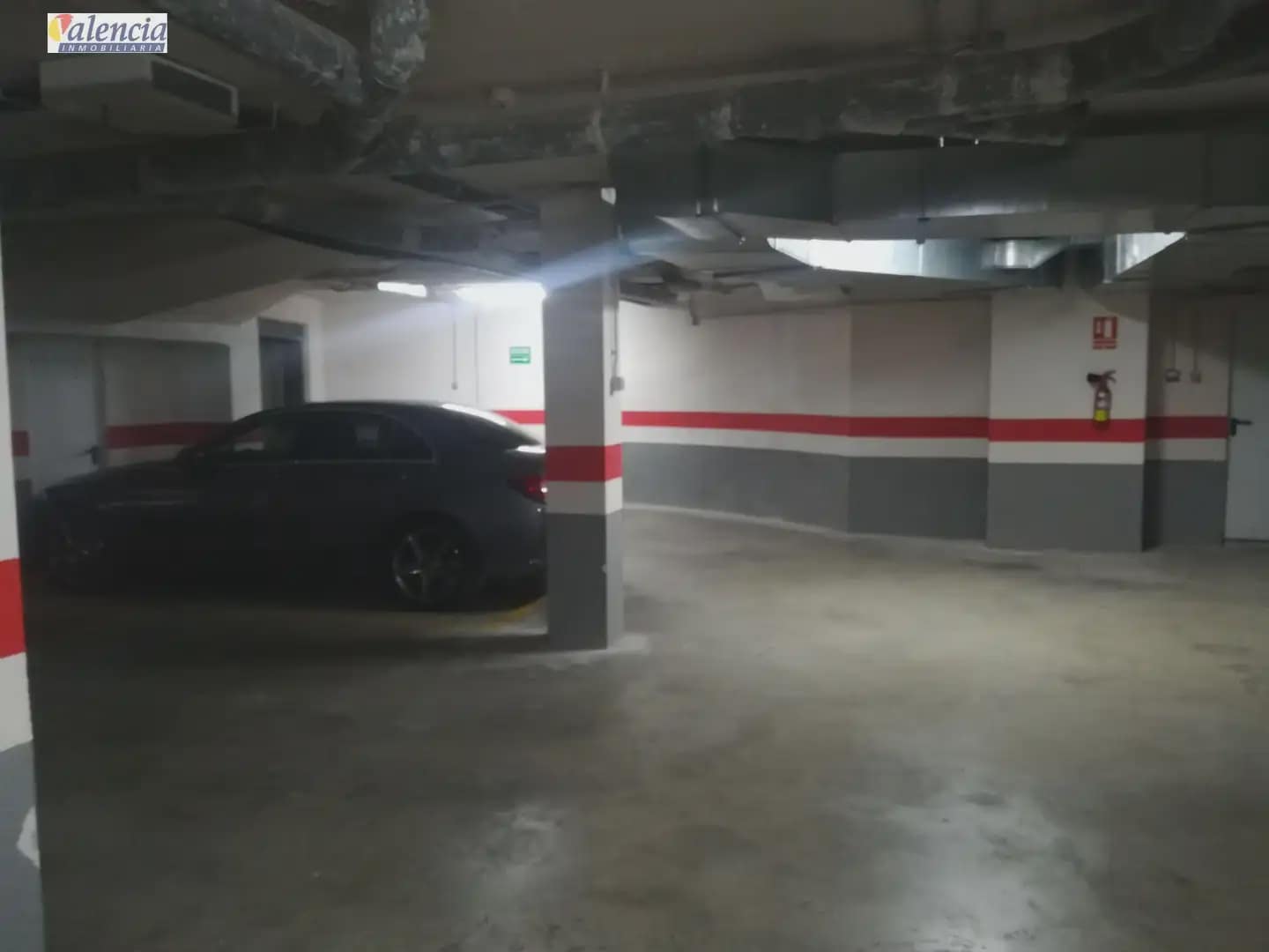 Garage till salu i Vilamarxant / Villamarchante - 7 000 € (Ref: 10007635)