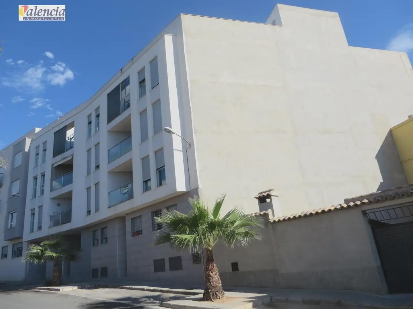 Garage till salu i Vilamarxant / Villamarchante - 7 000 € (Ref: 10007635)