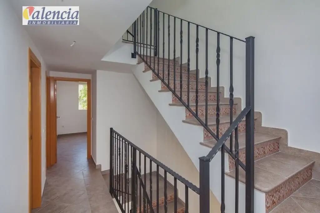 Adosado de 3 habitaciones en Gilet en venta - 300.000 € (Ref: 10007638)