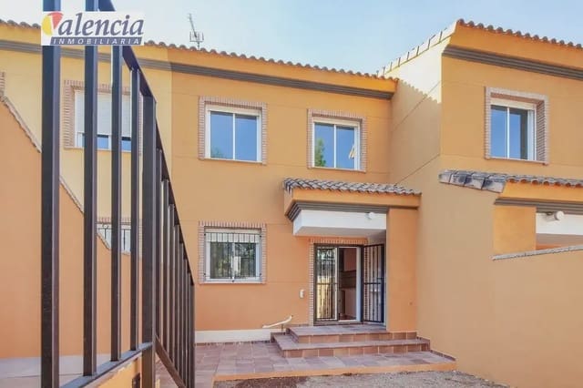 Adosado de 3 habitaciones en Gilet en venta - 300.000 € (Ref: 10007638)