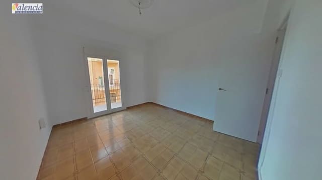 4 bedroom Flat for sale in Xirivella - € 170,000 (Ref: 10007639)