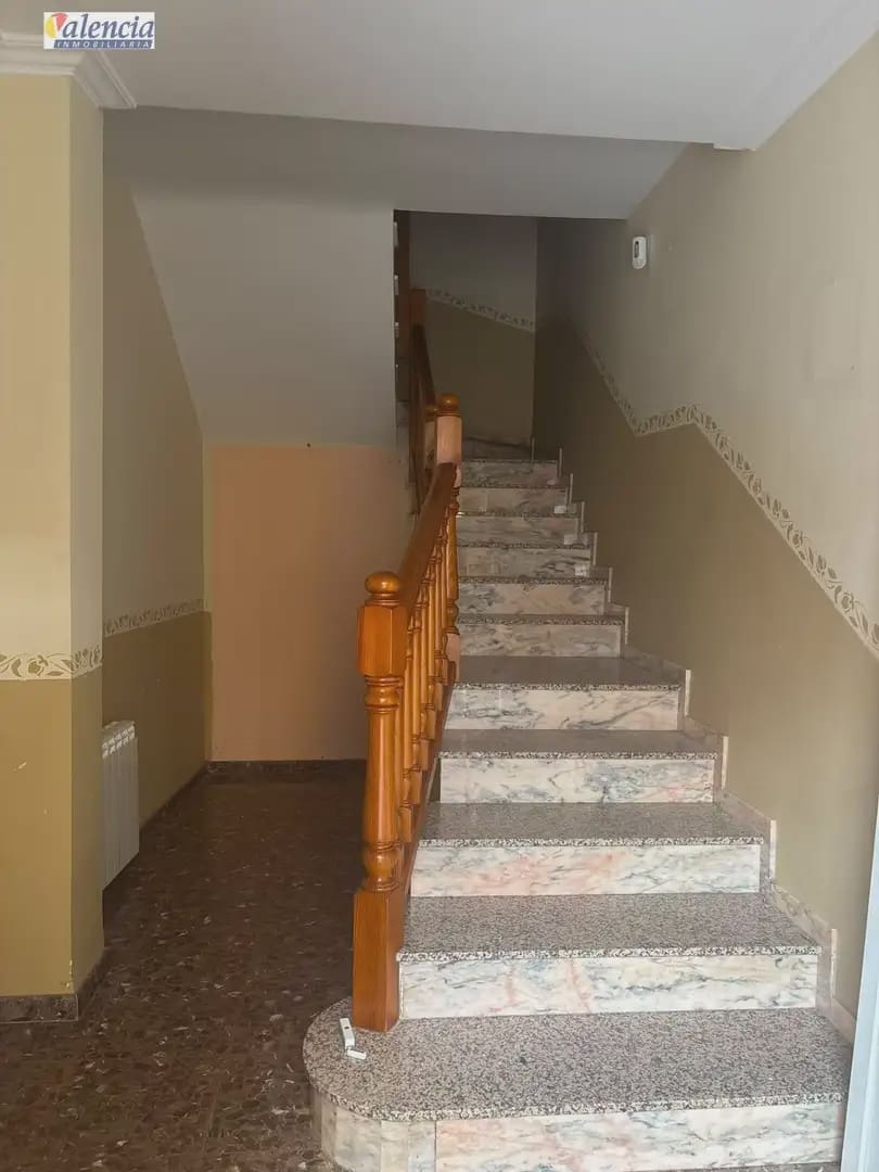 4 soverom Hus til salgs i Utiel med garasje - € 173 100 (Ref: 10007640)