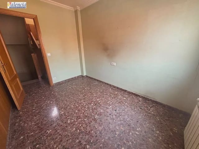 4 camera da letto Casa in vendita in Utiel - 173.100 € (Rif: 10007640)