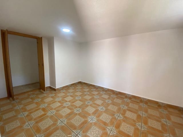 4 camera da letto Villa da affittare in Torrent con piscina garage - 2.300 € (Rif: 9208326)