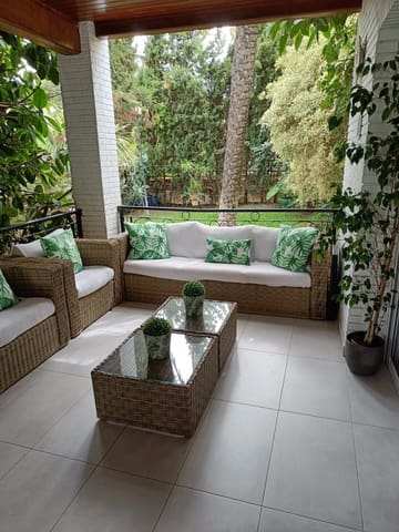 4 soveværelse Villa til salg i Torrent med swimmingpool - € 530.000 (Ref: 9215411)