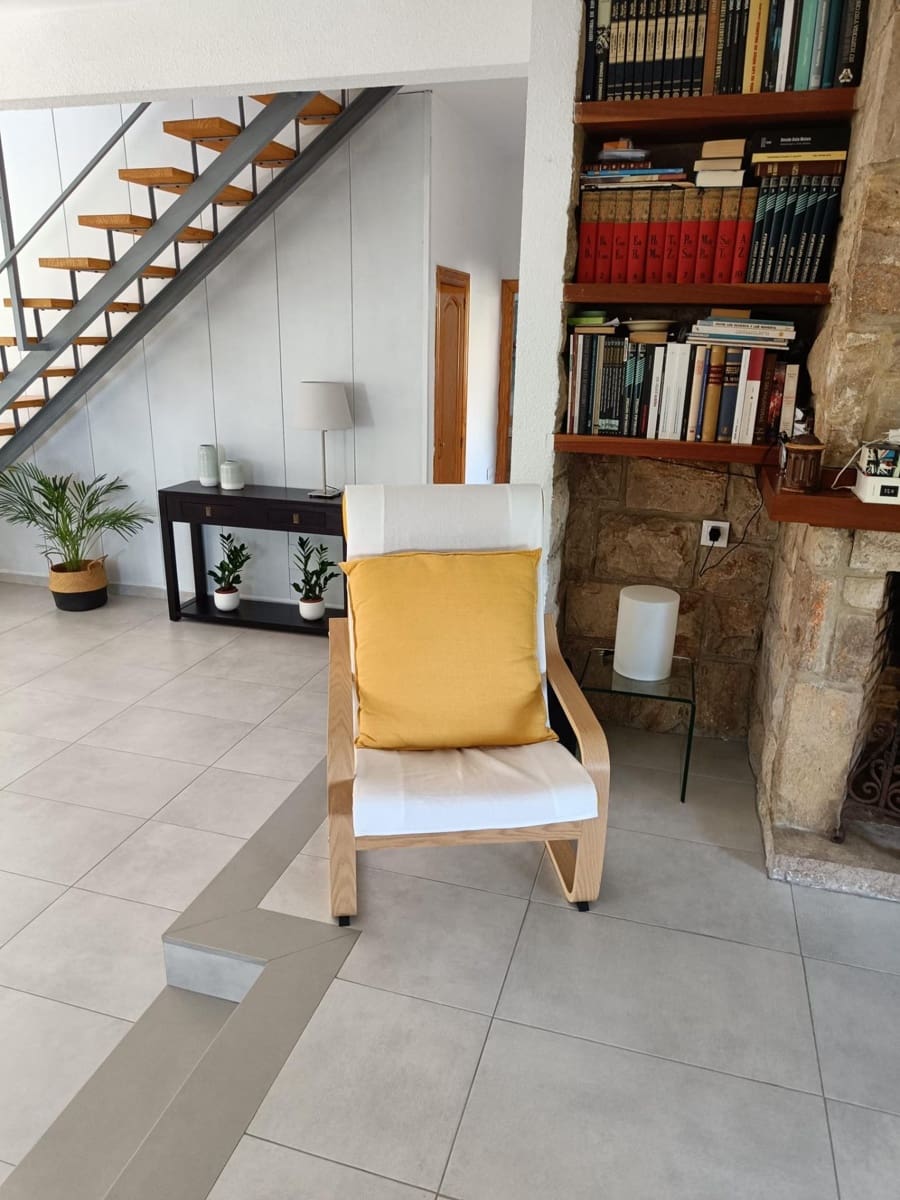 4 soveværelse Villa til salg i Torrent med swimmingpool - € 530.000 (Ref: 9215411)