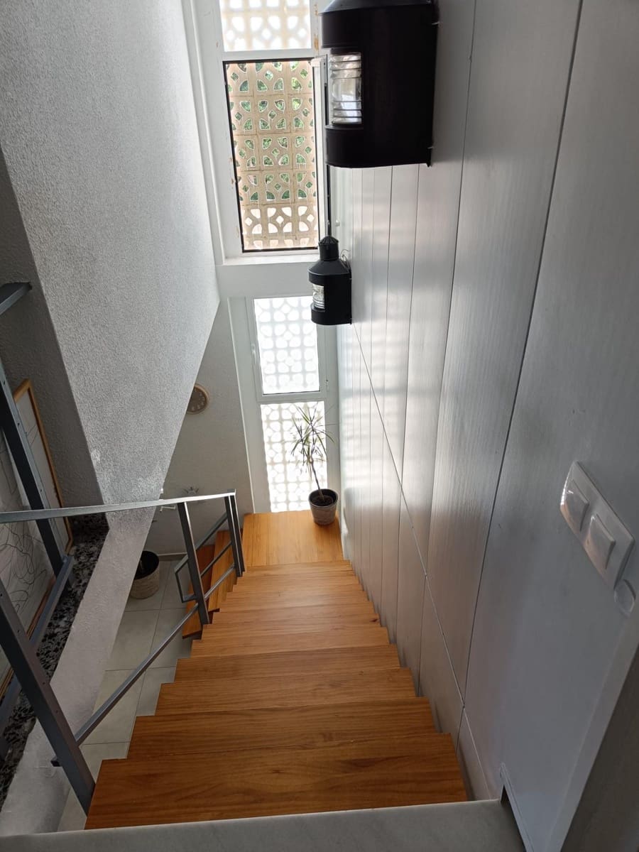 4 soveværelse Villa til salg i Torrent med swimmingpool - € 530.000 (Ref: 9215411)