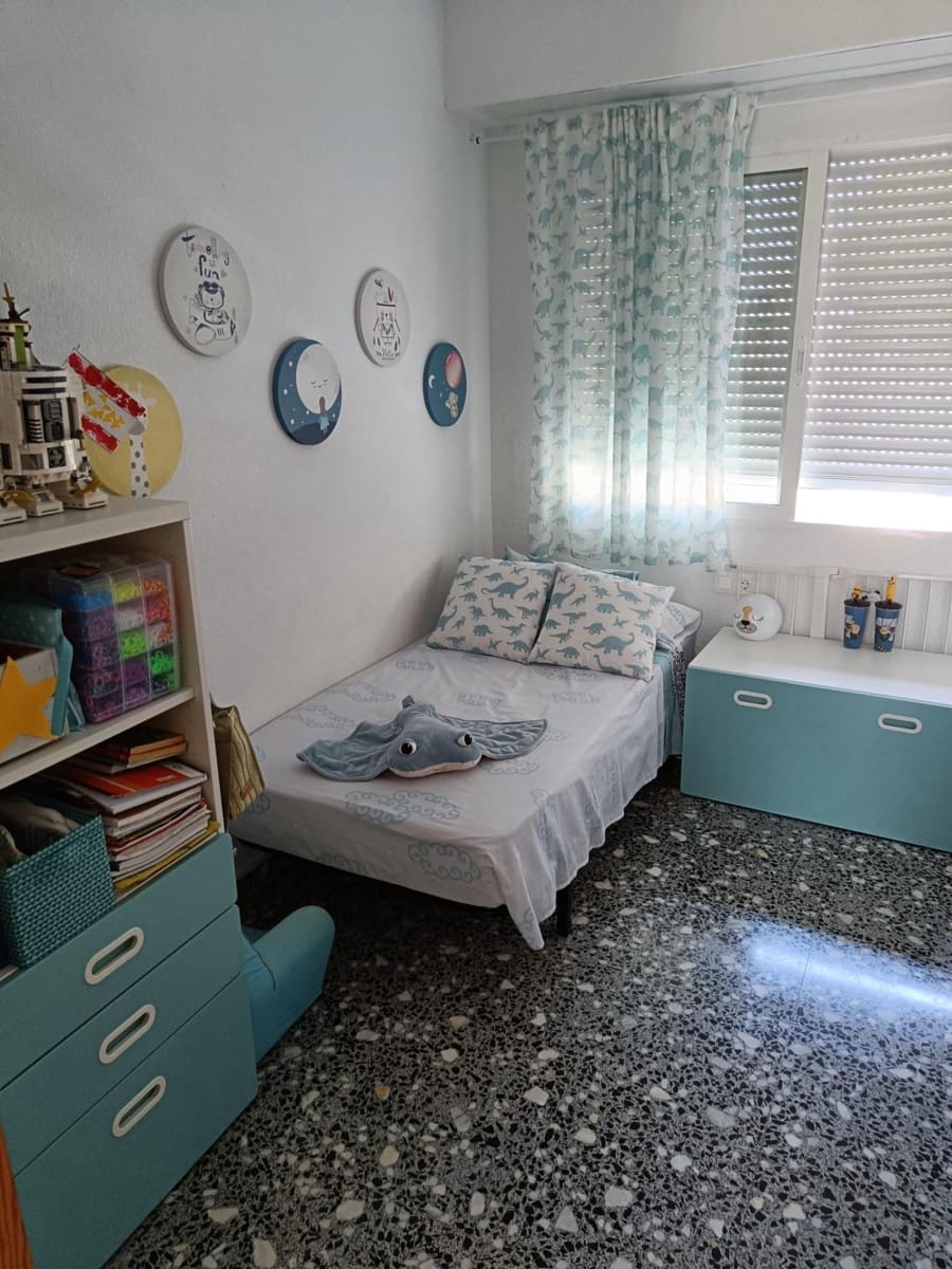 4 soveværelse Villa til salg i Torrent med swimmingpool - € 530.000 (Ref: 9215411)