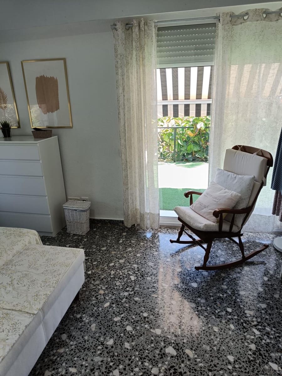 4 soveværelse Villa til salg i Torrent med swimmingpool - € 530.000 (Ref: 9215411)