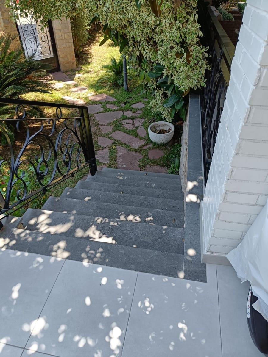 4 soveværelse Villa til salg i Torrent med swimmingpool - € 530.000 (Ref: 9215411)