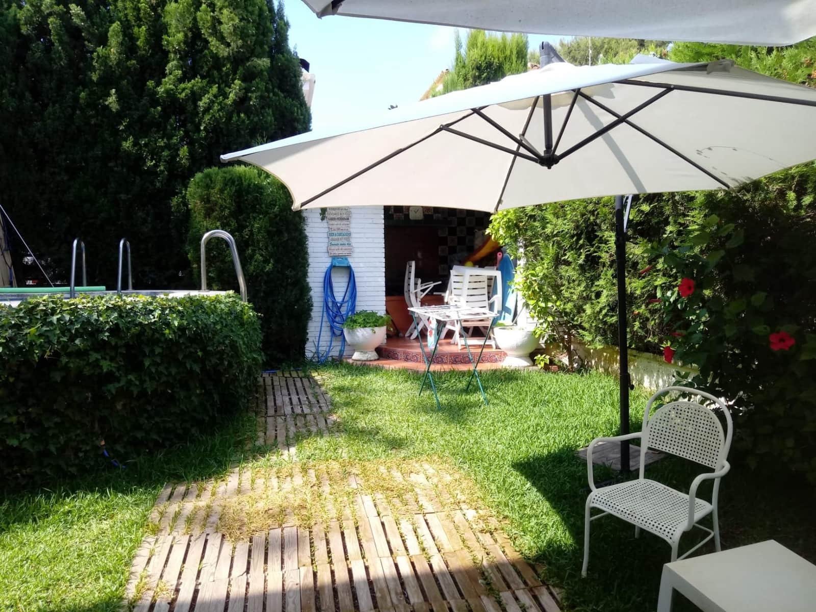 4 soveværelse Villa til salg i Torrent med swimmingpool - € 530.000 (Ref: 9215411)