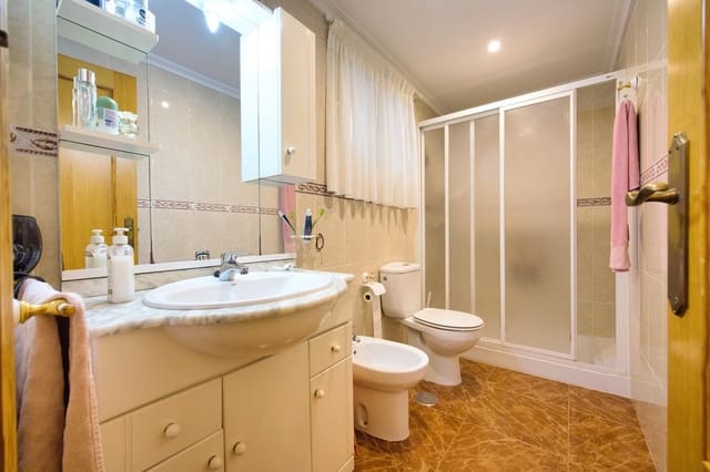 4 sovrum Radhus till salu i San Vicente / Sant Vicent del Raspeig - 328 500 € (Ref: 10111918)