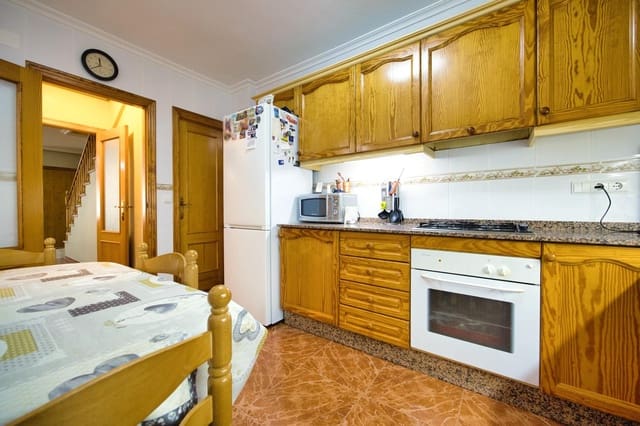 4 sovrum Radhus till salu i San Vicente / Sant Vicent del Raspeig - 328 500 € (Ref: 10111918)