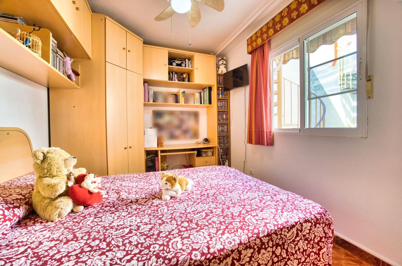 4 bedroom Terraced Villa for sale in San Vicente / Sant Vicent del Raspeig - € 328,500 (Ref: 10111918)