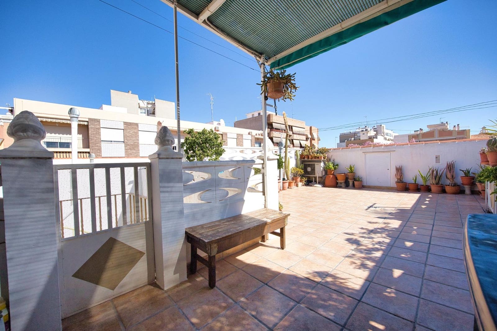 4 bedroom Terraced Villa for sale in San Vicente / Sant Vicent del Raspeig - € 328,500 (Ref: 10111918)