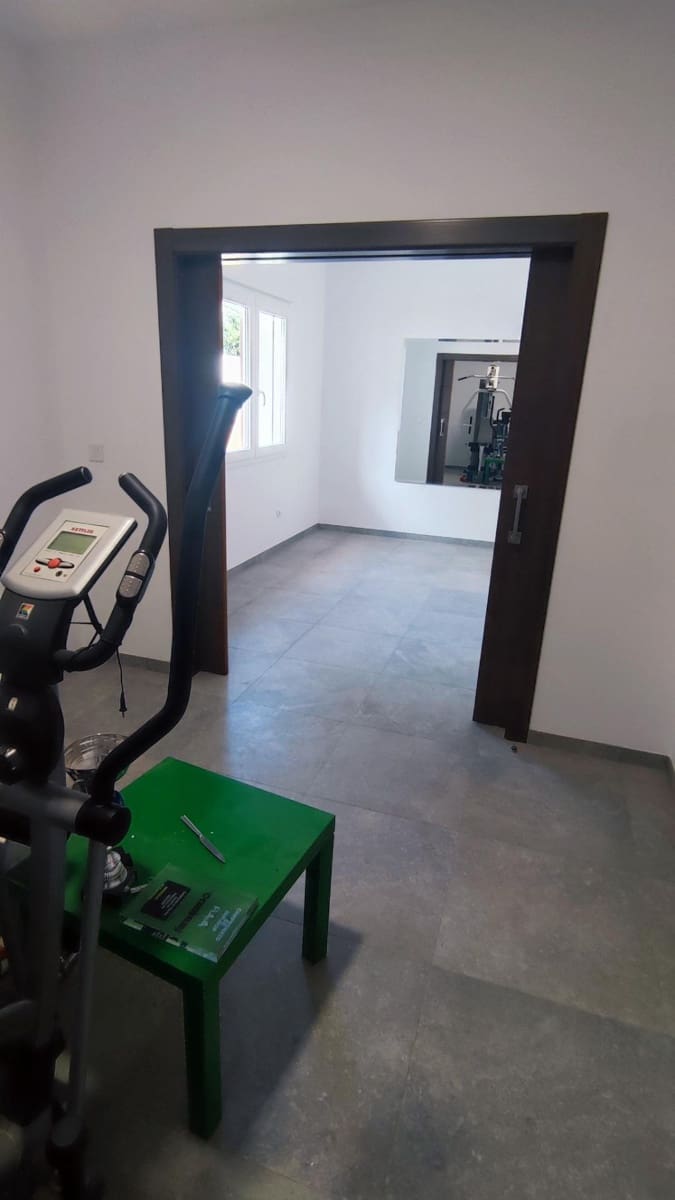 5 chambre Villa/Maison à vendre à Muchamiel / Mutxamel avec piscine garage - 690 000 € (Ref: 10115723)