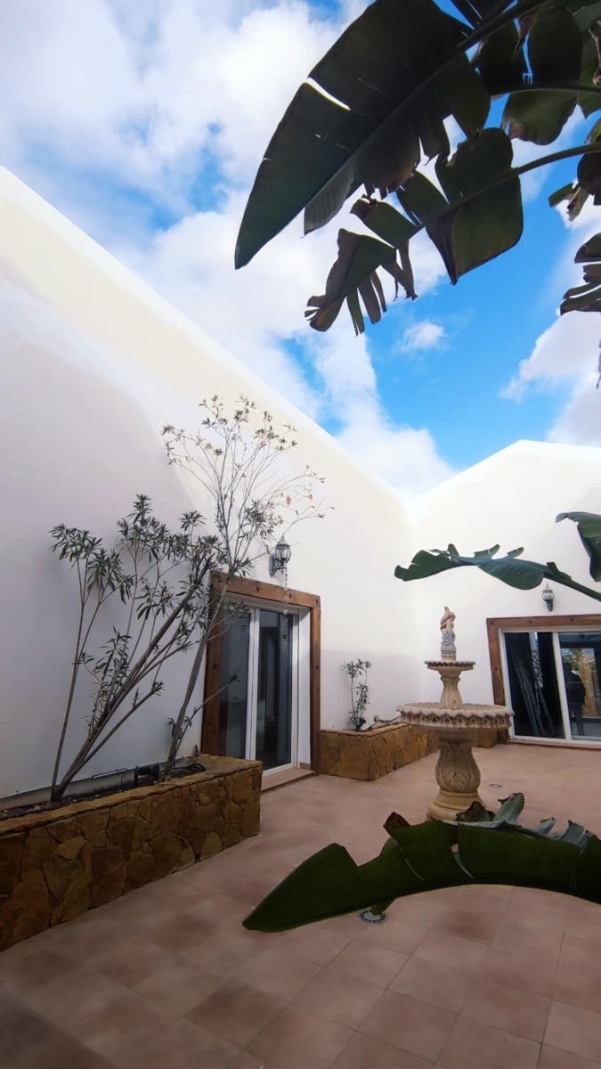 5 chambre Villa/Maison à vendre à Muchamiel / Mutxamel avec piscine garage - 690 000 € (Ref: 10115723)