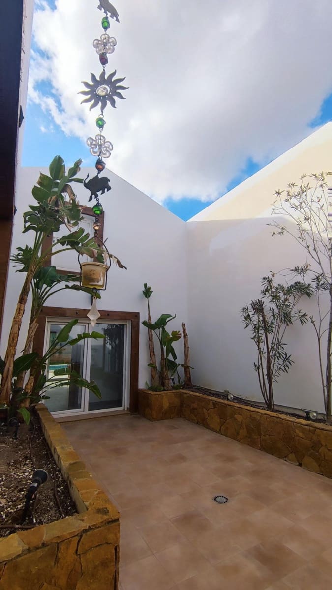 5 chambre Villa/Maison à vendre à Muchamiel / Mutxamel avec piscine garage - 690 000 € (Ref: 10115723)