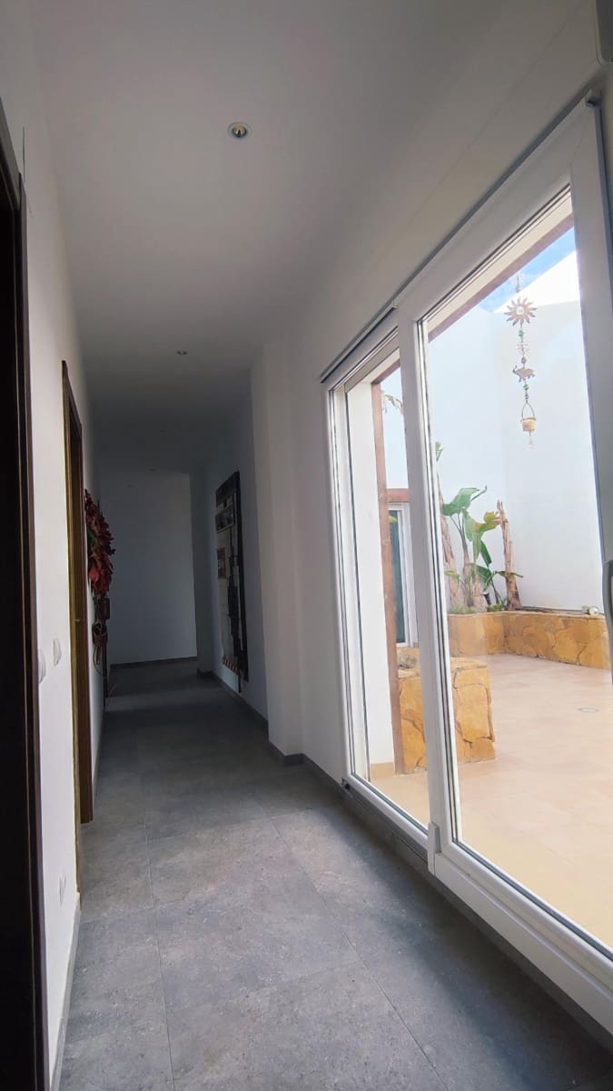 5 chambre Villa/Maison à vendre à Muchamiel / Mutxamel avec piscine garage - 690 000 € (Ref: 10115723)