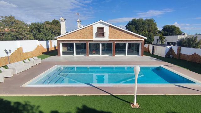 5 chambre Villa/Maison à vendre à Muchamiel / Mutxamel avec piscine garage - 690 000 € (Ref: 10115723)