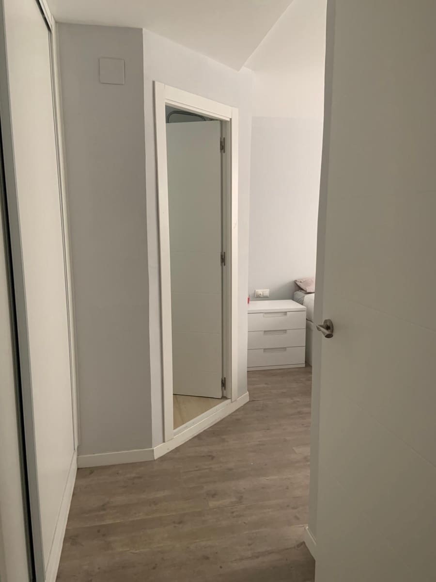 3 slaapkamer Flat te koop in Alicante stad met garage - € 200.000 (Ref: 10115724)
